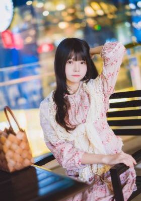 年轻的妻子中文版