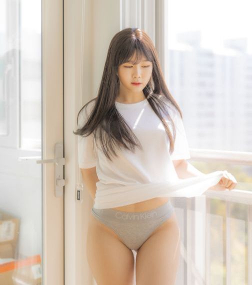 漂亮的女邻居3